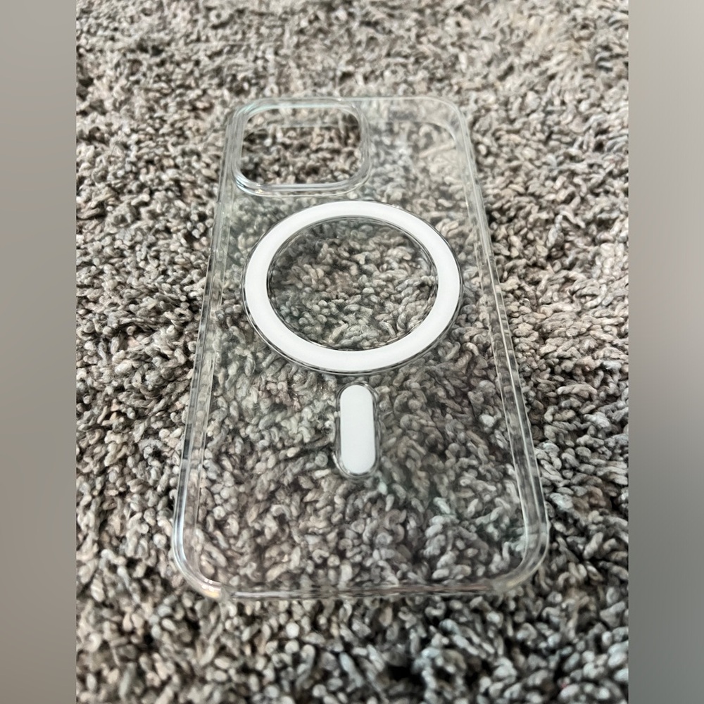 Clear Apple IPhone 13 MagSafe Case